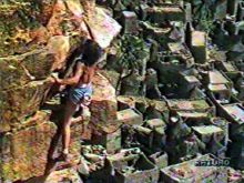 Free climbing a Bandiagara
